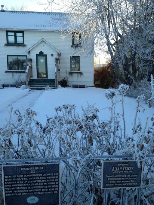 The Oscar Gill House Acomodação com café da manhã Anchorage Exterior foto